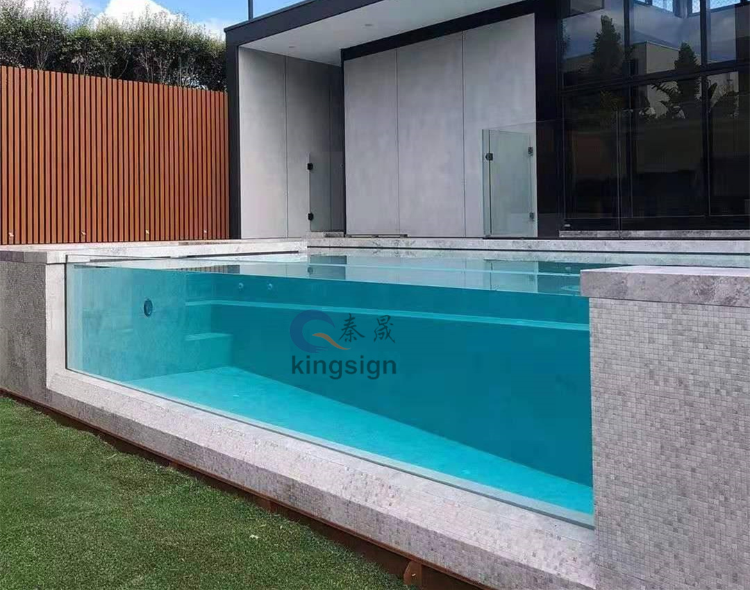 How to Clear And Maintain Acrylic Swimming Pool Window